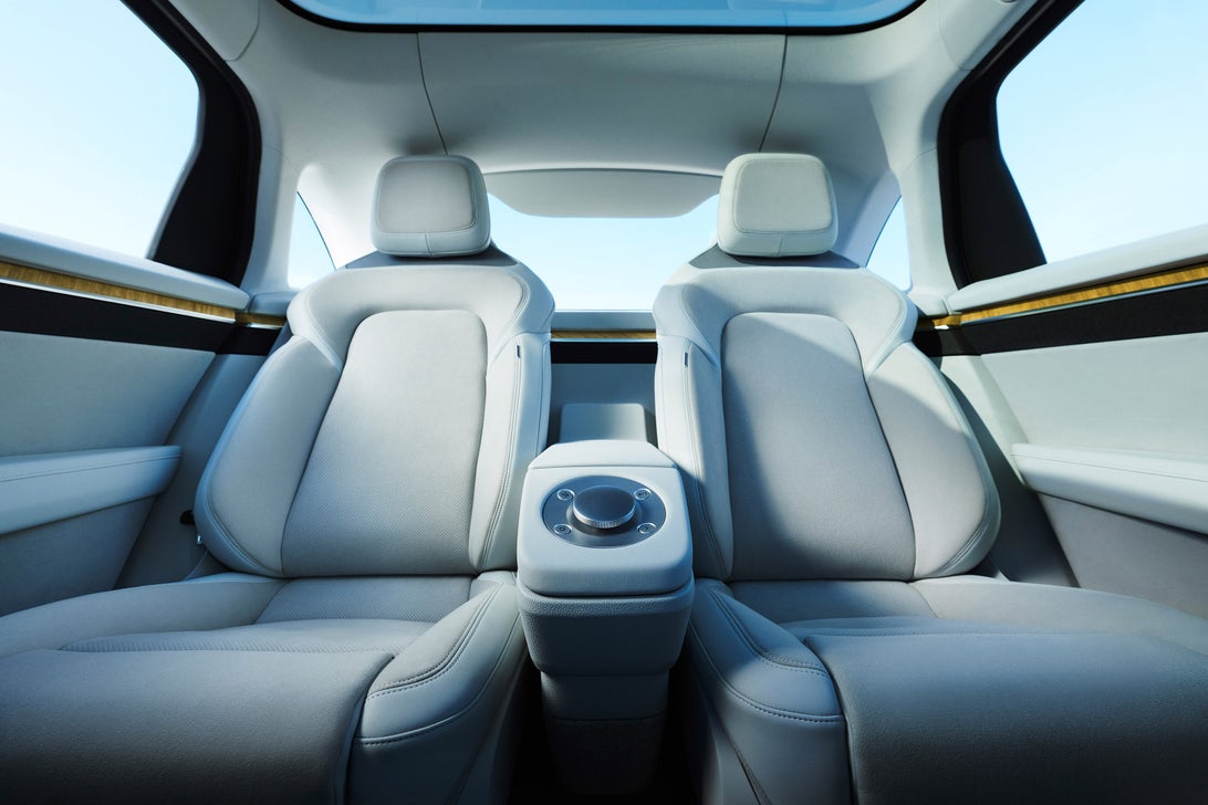 سوني فيجن إس 02 الكهربائية تكشف نفسها بقوة 536 حصان 13