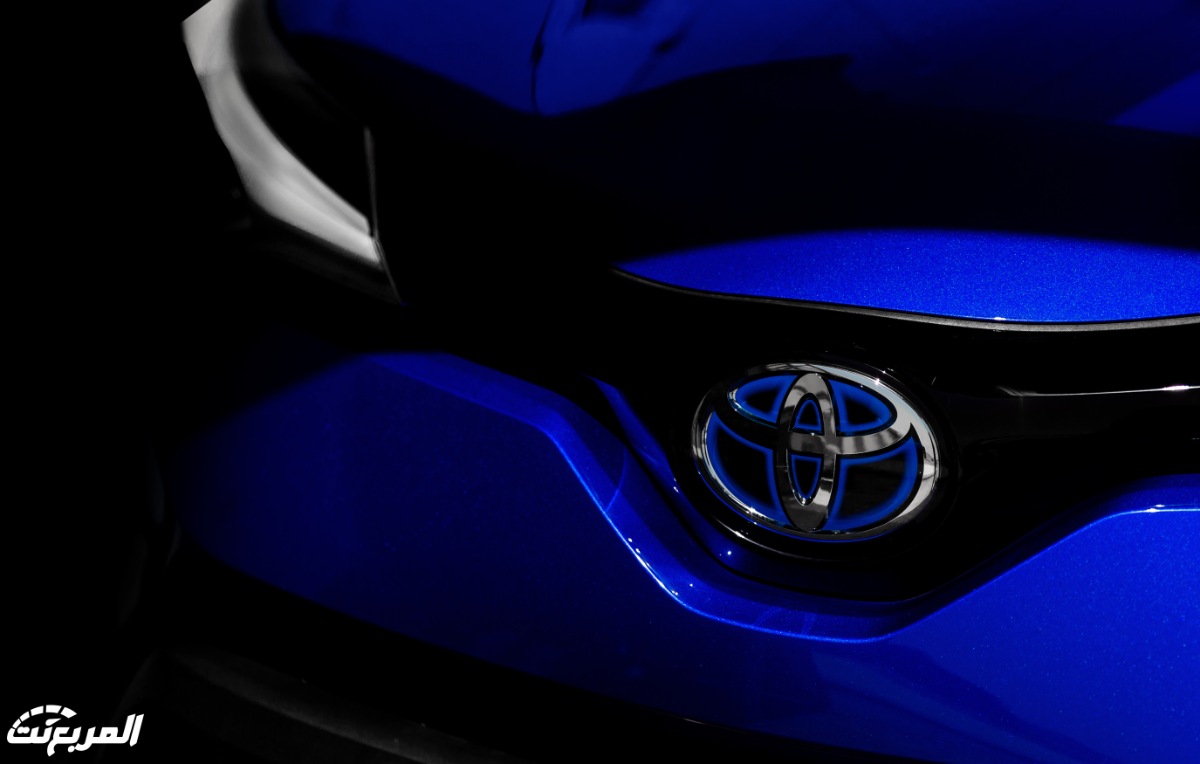تويوتا-سي-اتش-ار-2022-25