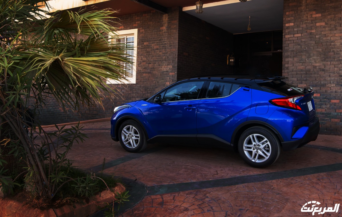 تويوتا-سي-اتش-ار-2022-3-2