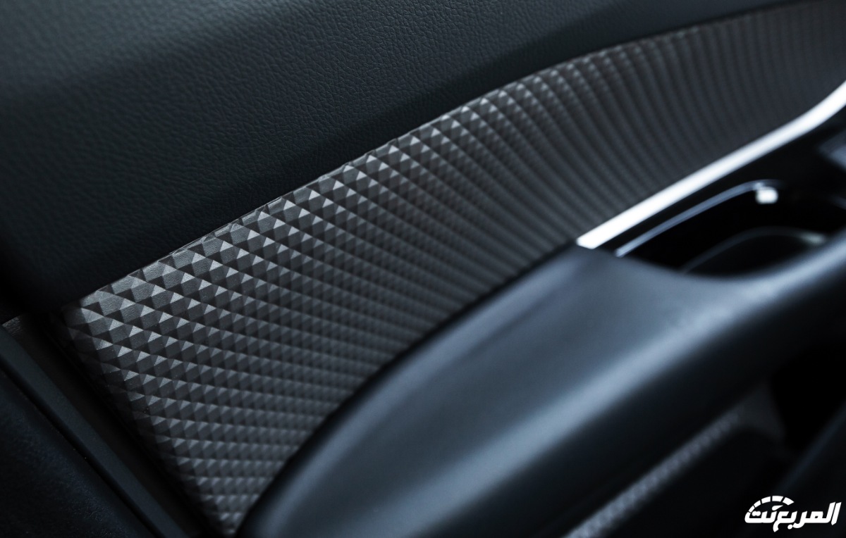 تويوتا-سي-اتش-ار-2022-32