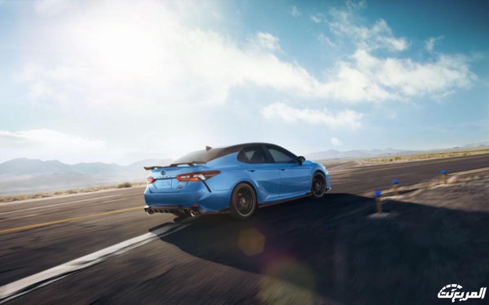 تويوتا-كامري-2022-21-3