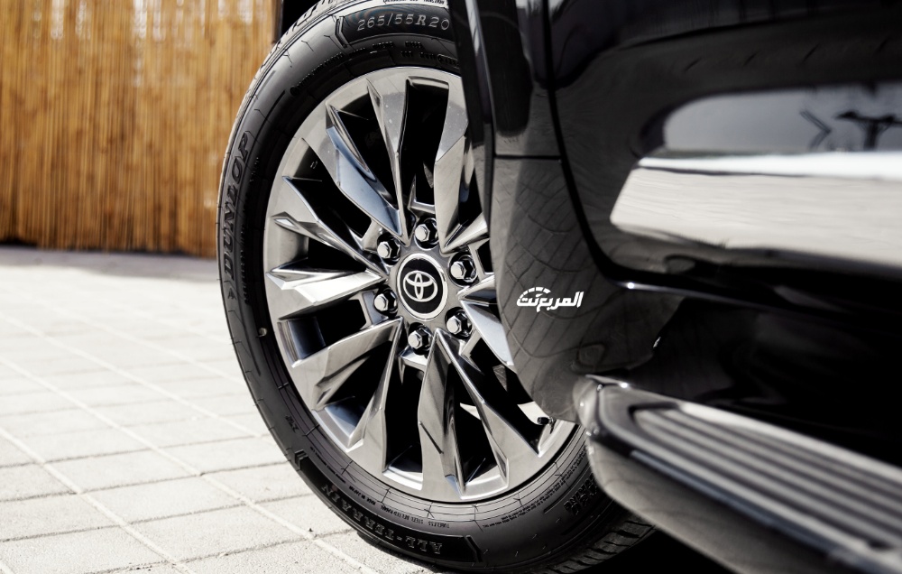 تويوتا-لاندكروزر-2022-12