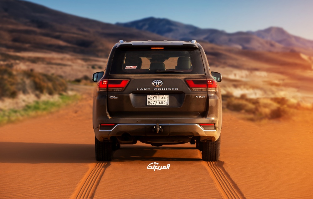 تويوتا-لاندكروزر-2022-39