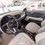 داخلية-كيا-ريو-من-الأمام