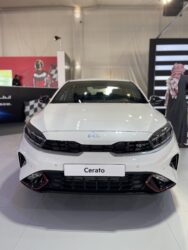 تبدأ بسعر 75,553 ريال شامل الضريبة.. فئات وأسعار كيا سيراتو 2022 في السعودية تبدأ بسعر 75,553 ريال شامل الضريبة.. فئات وأسعار كيا سيراتو 2022 في السعودية 4