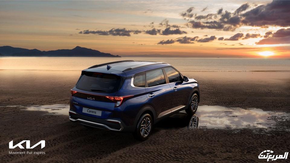 كيا-كارينز-2022-الخلفية
