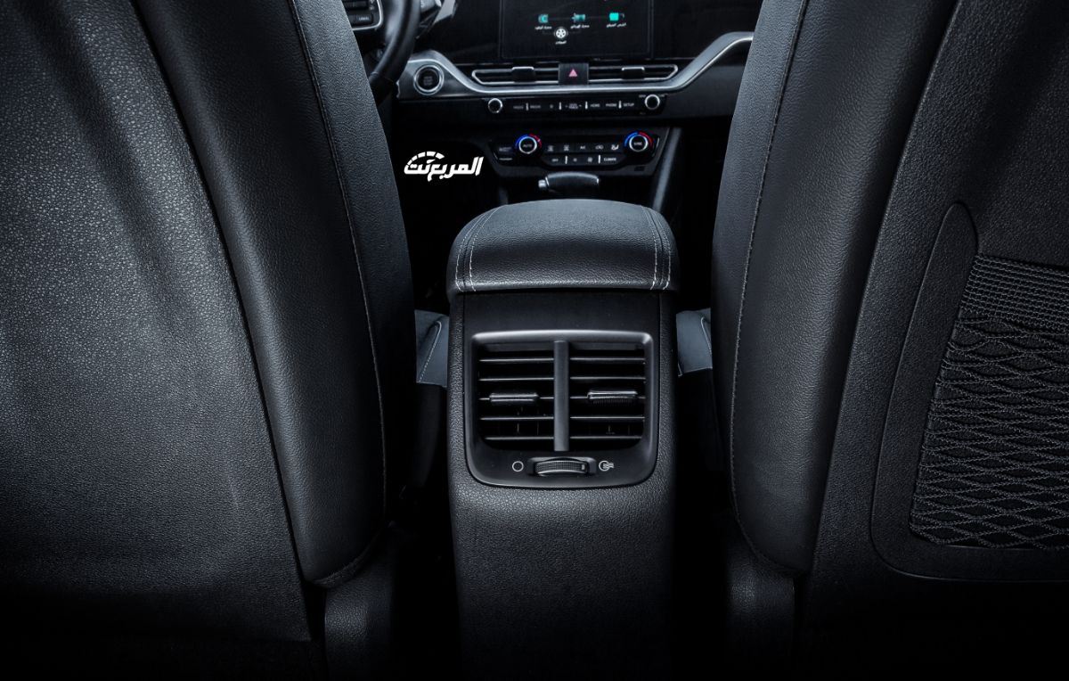 كيا-نيرو-14-فتحات-التكييف