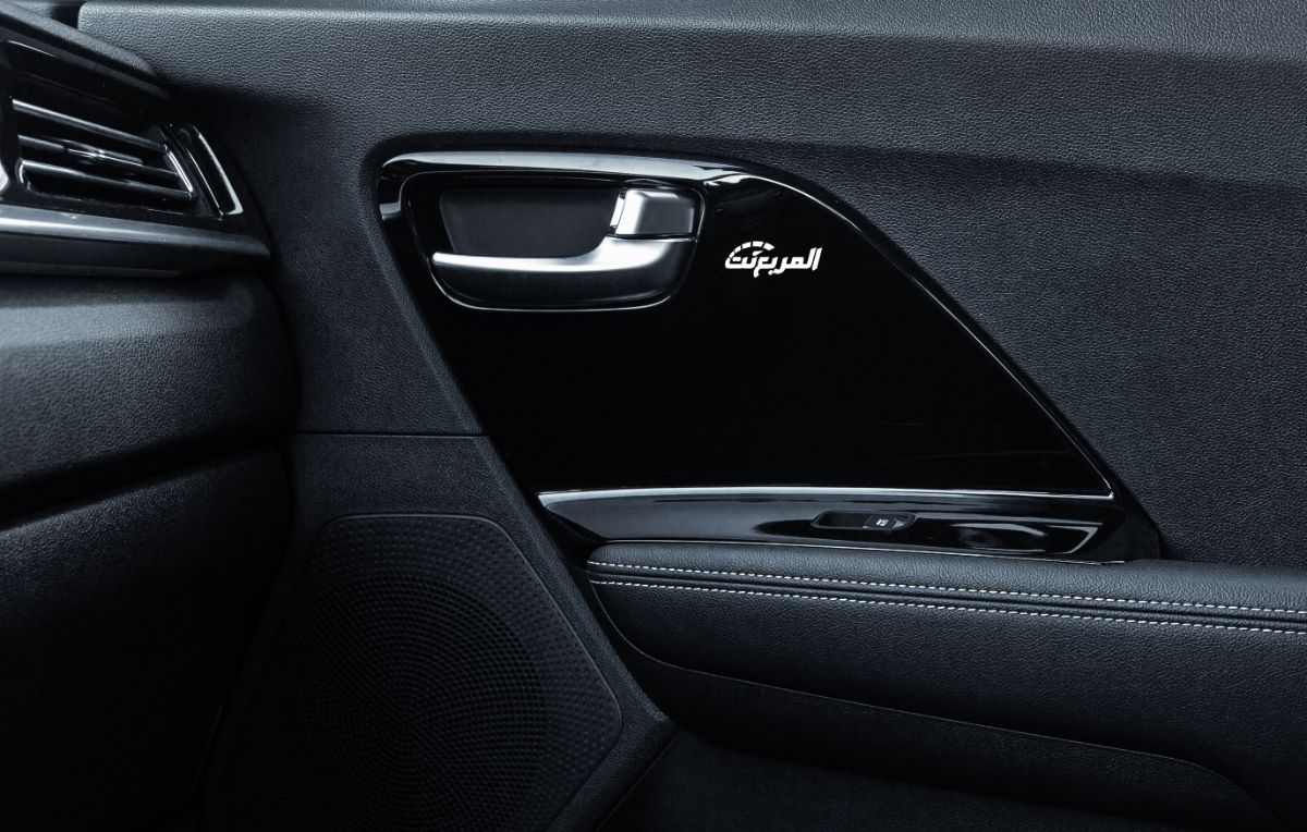 كيا-نيرو-19-المقابض