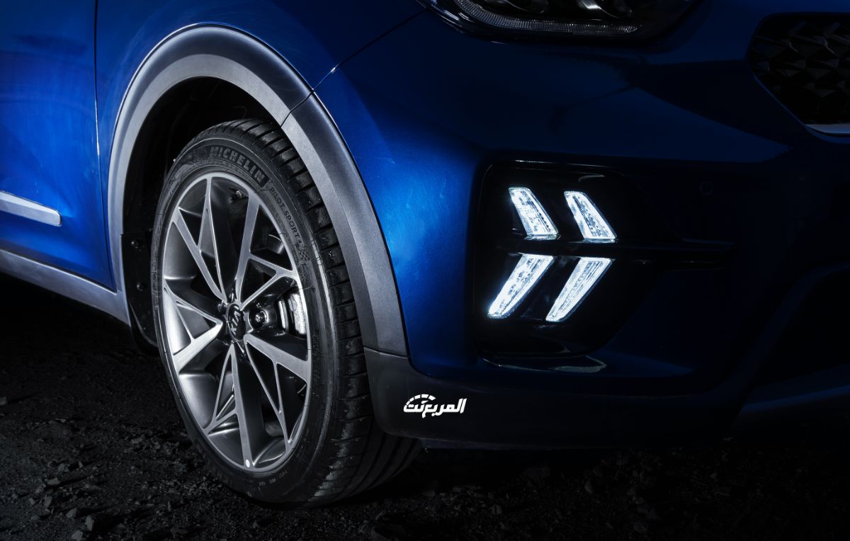 كيا-نيرو-9-كشافات-ضباب