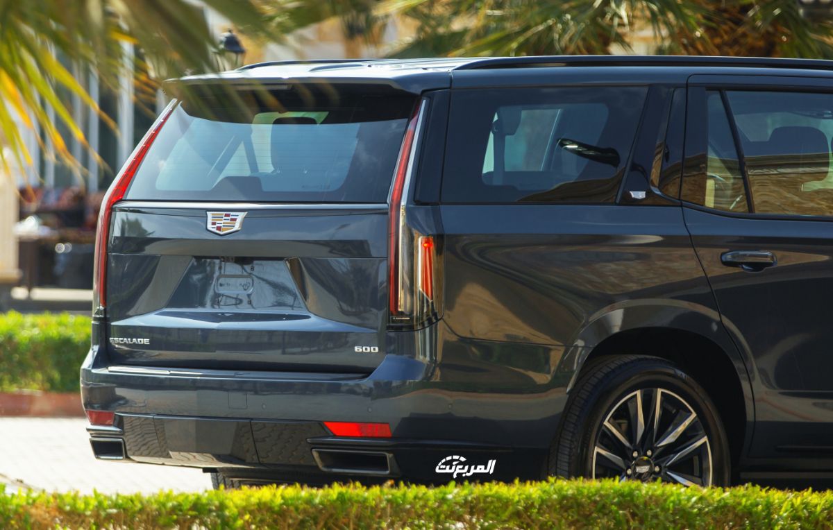 cadillac-escalade-2021-11-3