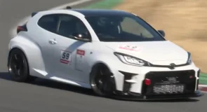 تويوتا GR يارس معدلة تتفوق على GT-R نيزمو في حلبة تسوكوبا اليابانية الشهيرة 4