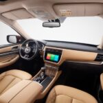 ام-جي-rx8-2022-17