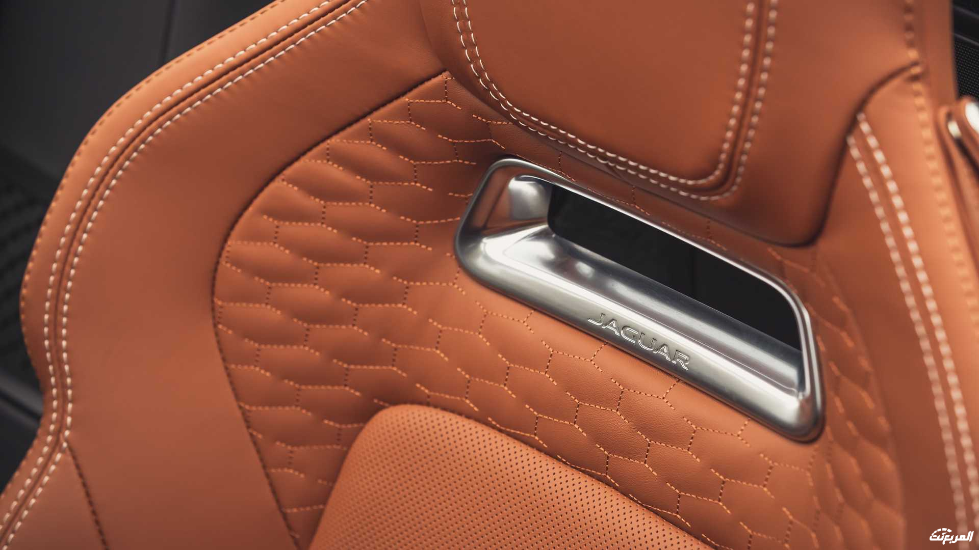 جاكوار-اف-تايب-2022-24