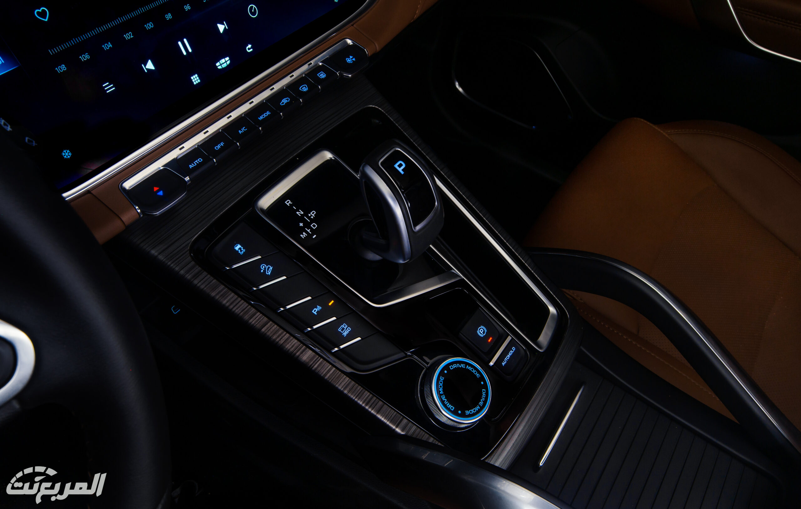 جيلي-أزكارا-2022-32