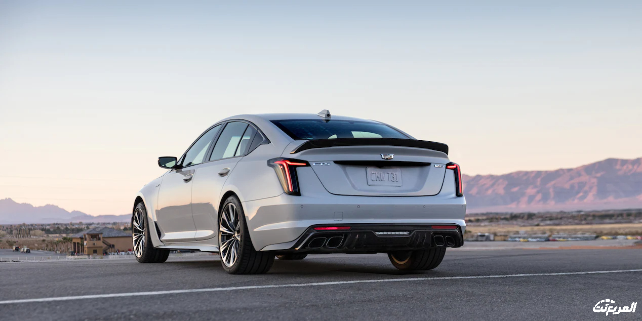 كاديلاك-سي-تي-5-بلاكوينج-2022-2