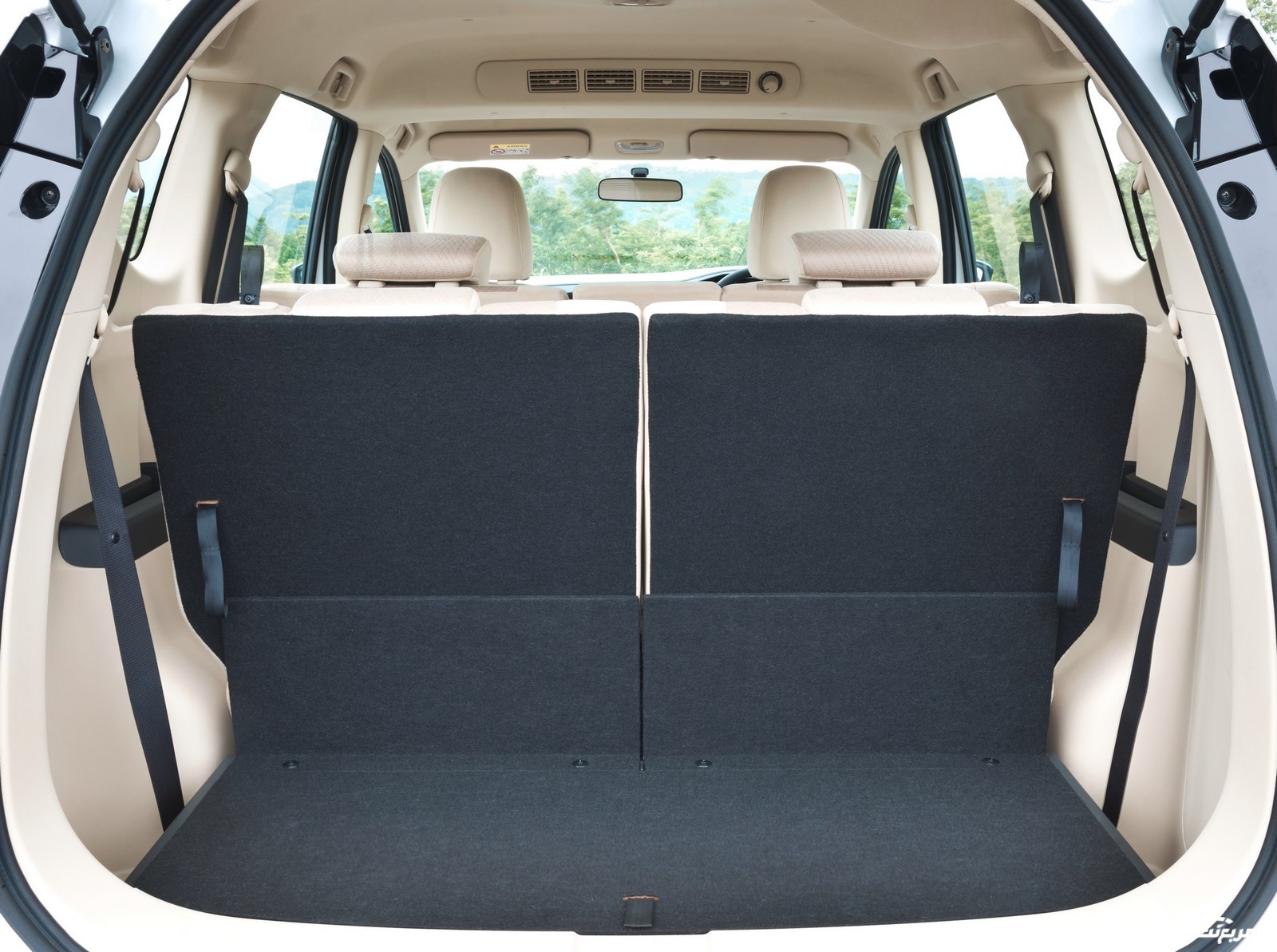 ميتسوبيشي-اكسباندر-2022-11