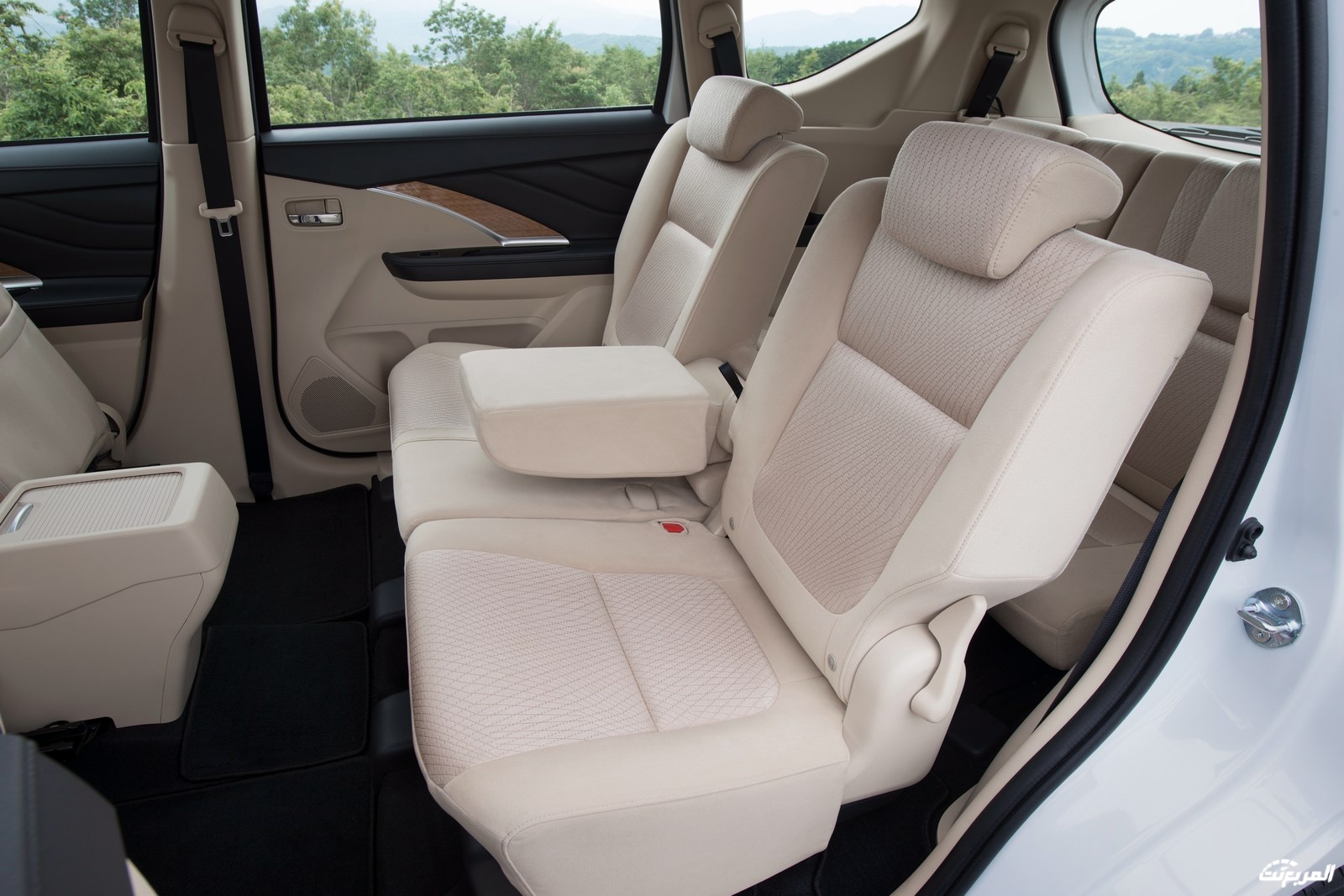 ميتسوبيشي-اكسباندر-2022-18