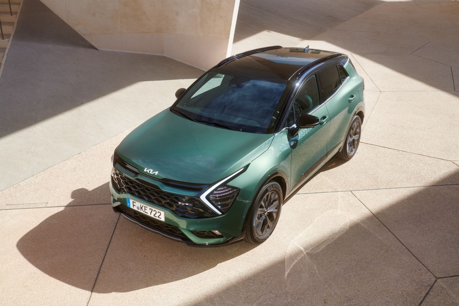 شاهد فيديوهات تقديم سبورتاج من كيا “هكذا روجت كيا السيارة الجديدة كلياً”