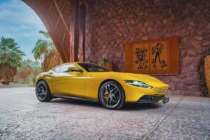 ’فيراري روما‘ سيارة كوبيه تقدمها علامة الحصان الجامح بمحرك ثمان أسطوانات (V8) ’فيراري روما‘ سيارة كوبيه تقدمها علامة الحصان الجامح بمحرك ثمان أسطوانات (V8) 1