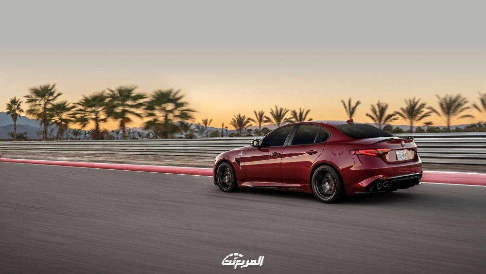 الفاروميو-جوليا-2022-7