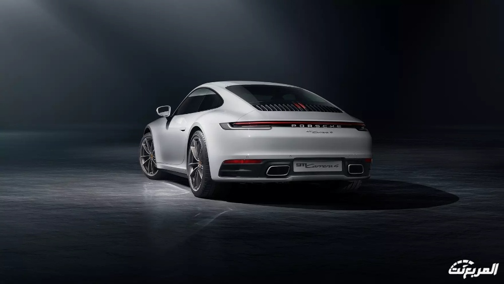 بورش-911-2022-38