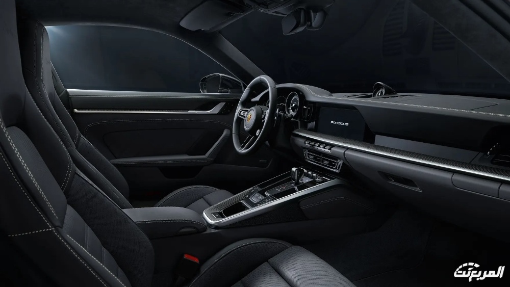 بورش-911-2022-41