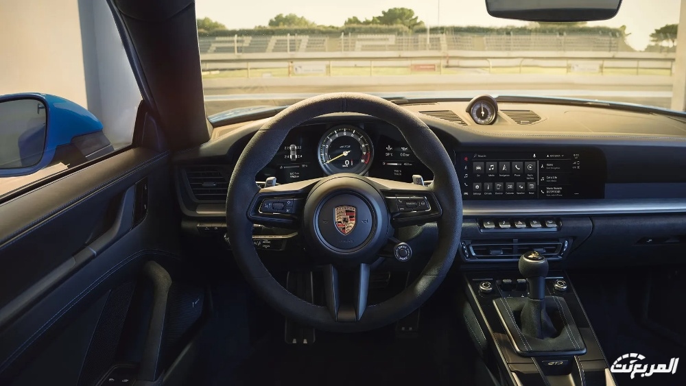 بورش-911-2022-43