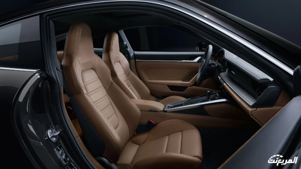 بورش-911-2022-47-1