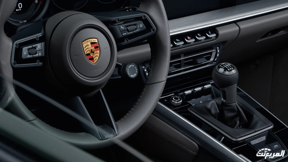 بورش-911-2022-49