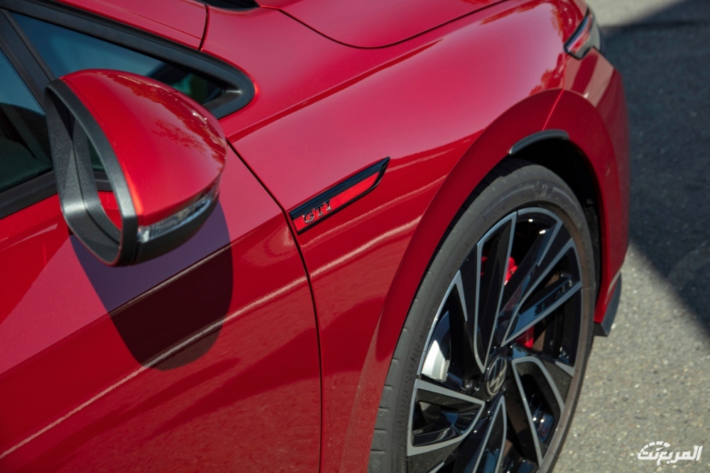 فولكس-واجن-جولف-gti-2022-10