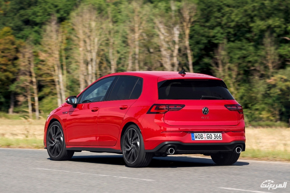 فولكس-واجن-جولف-gti-2022-8