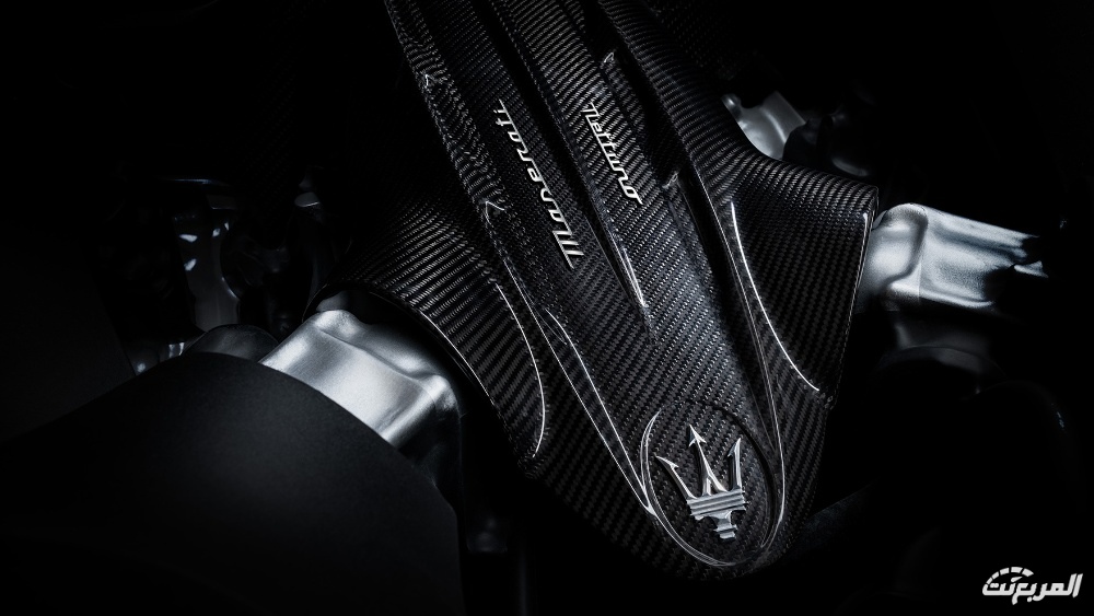 مازيراتي-mc20-2022-12