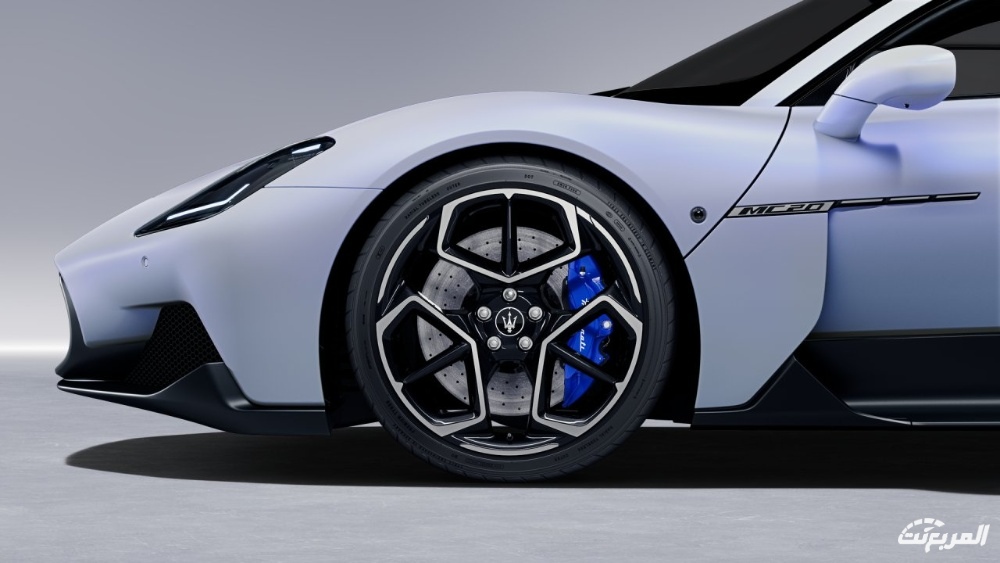 مازيراتي-mc20-2022-8