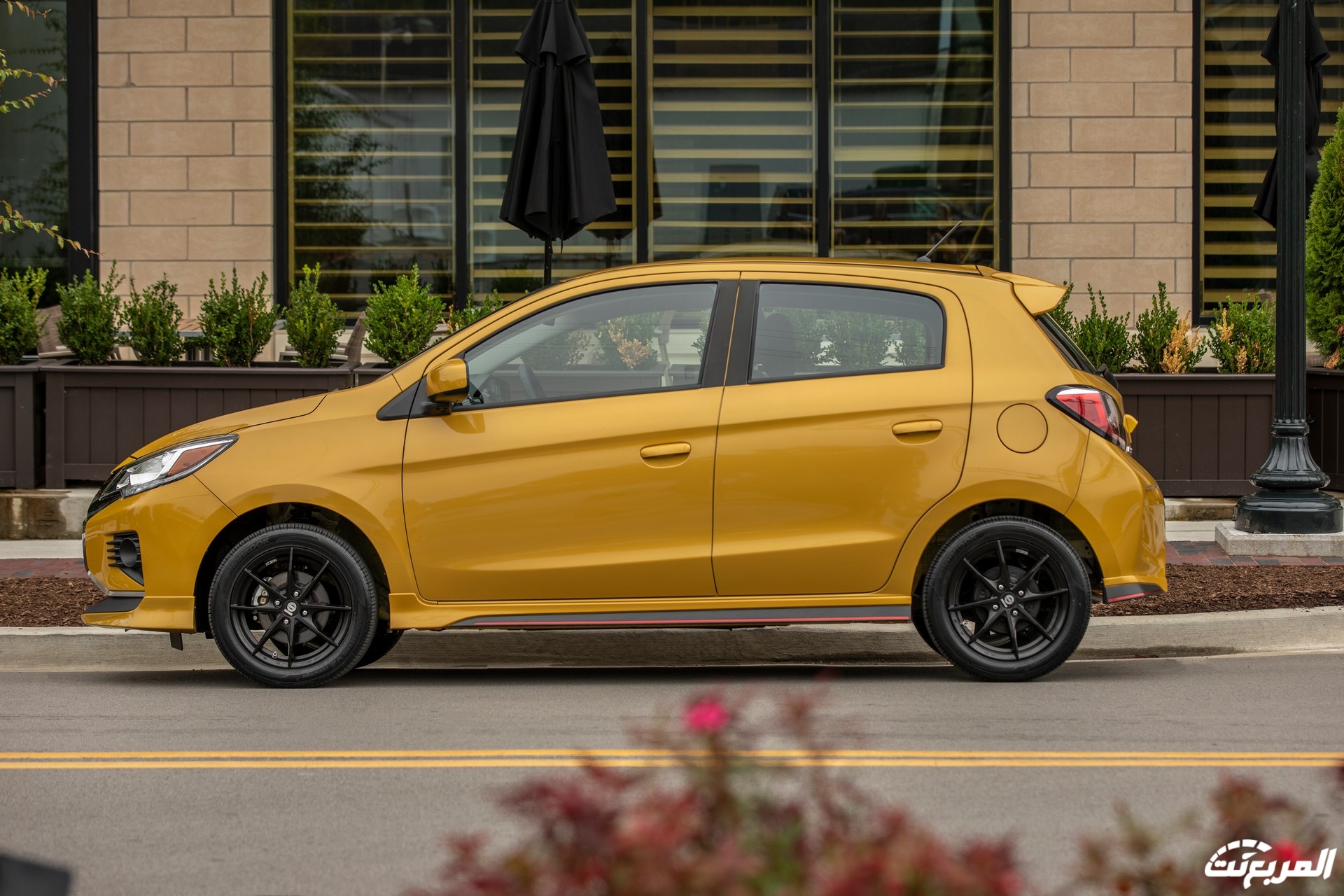 ميتسوبيشي-سبيس-ستار-2022-13