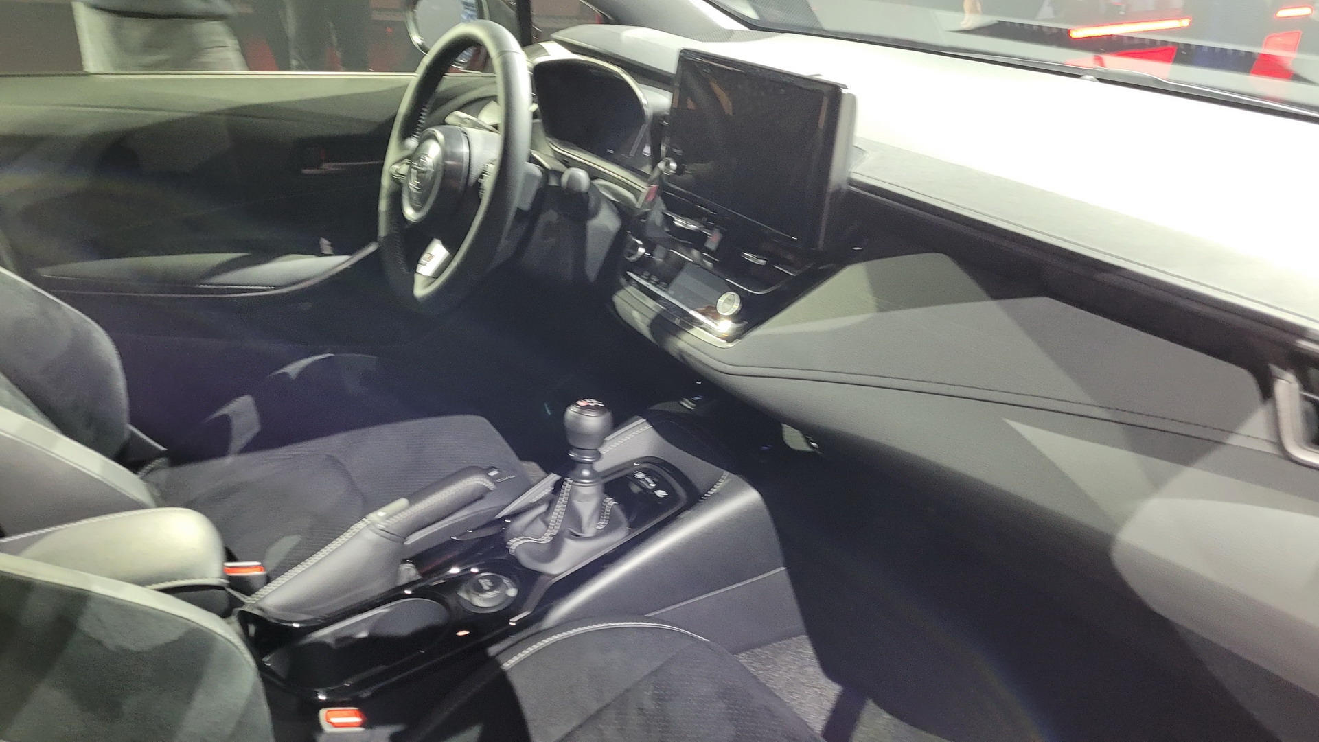 تويوتا GR كورولا 2023 الرياضية تنطلق رسمياً بقوة 304 حصان 10