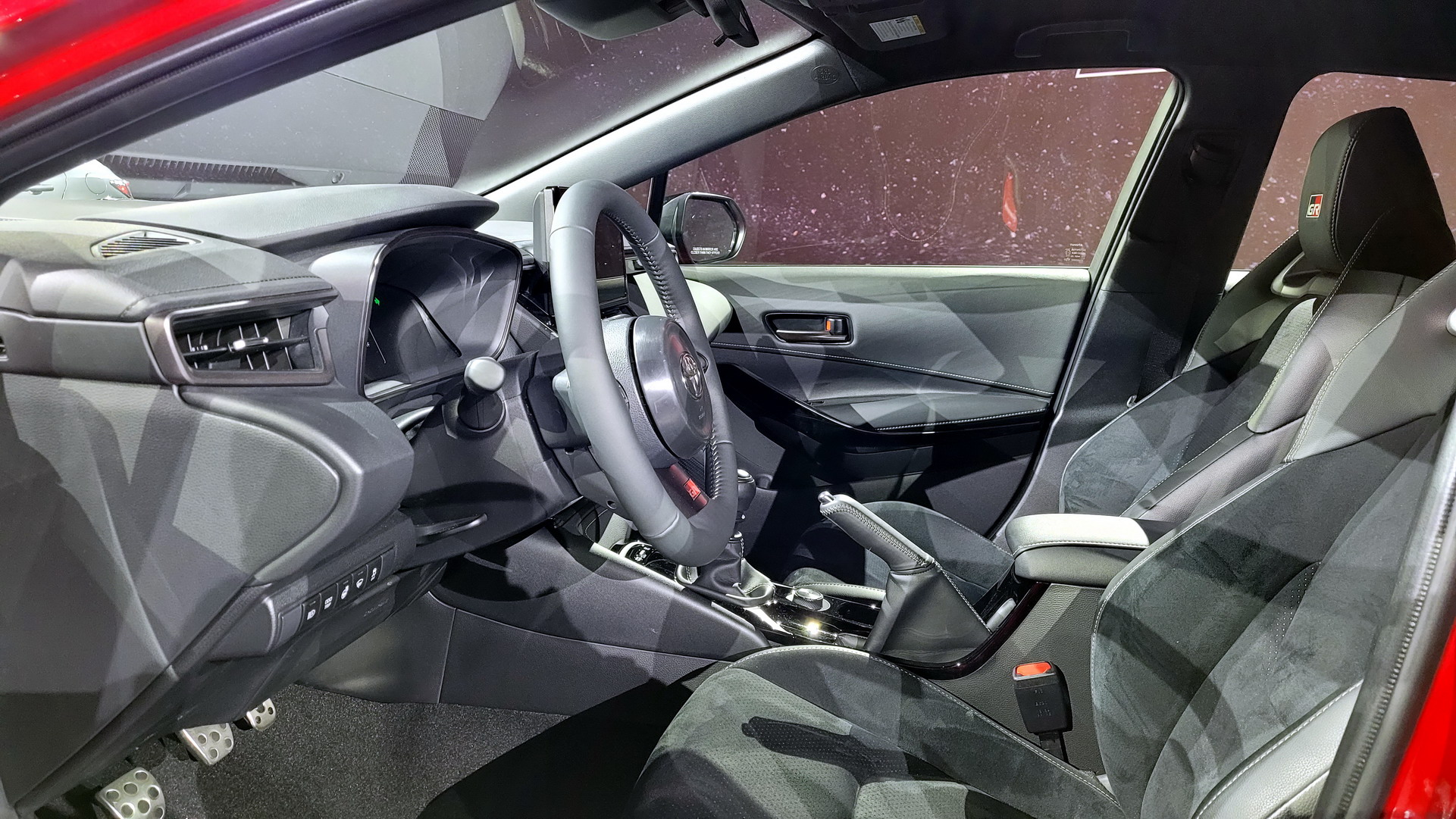 تويوتا GR كورولا 2023 الرياضية تنطلق رسمياً بقوة 304 حصان 2