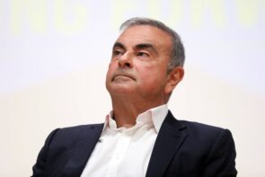 فرنسا تصدر مذكرات القبض على كارلوس غصن ورجال أعمال عمانيين 7