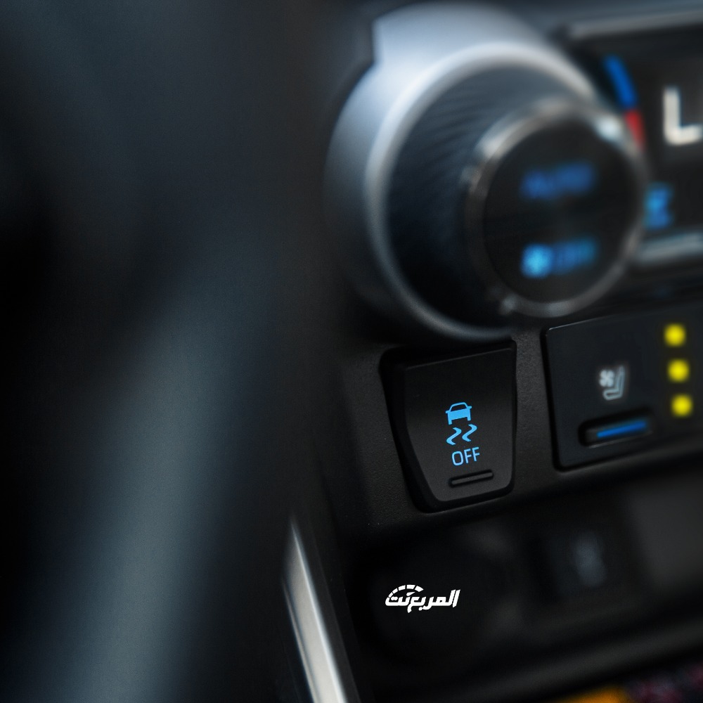 تويوتا-راف-4-2022-44