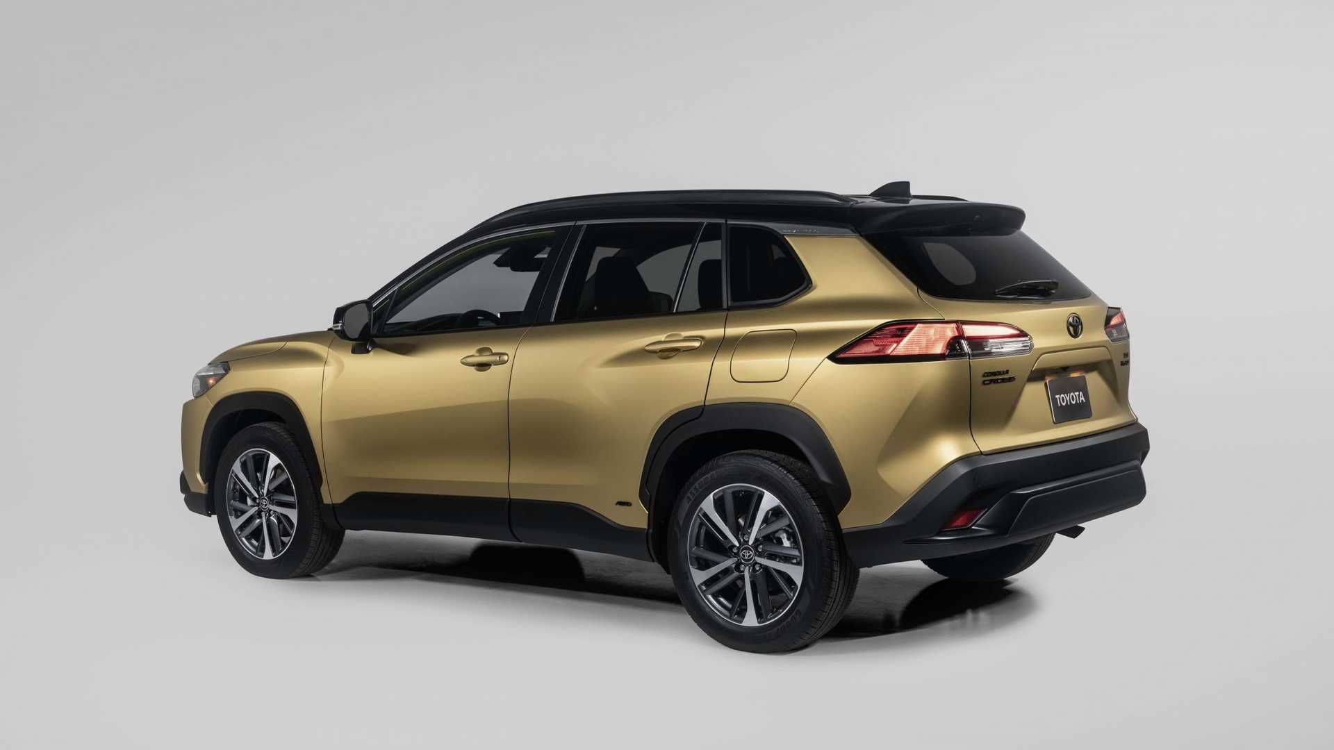 تويوتا كورولا كروس هايبرد 2023 الجديدة كلياً تكشف نفسها تويوتا كورولا كروس هايبرد 2023 الجديدة كلياً تكشف نفسها 12