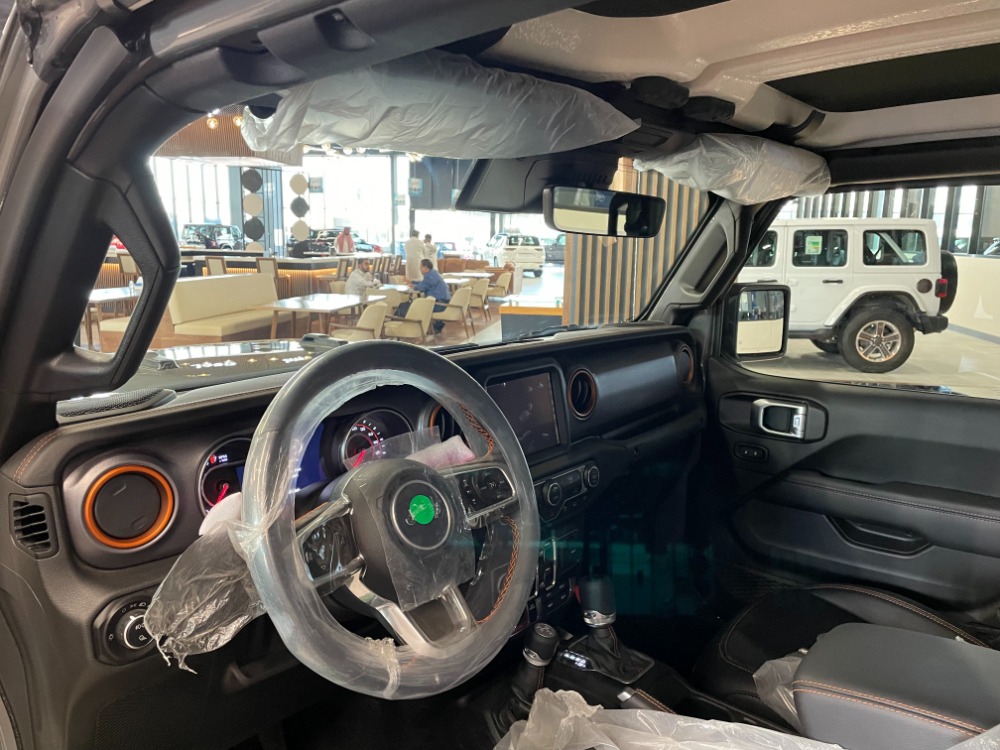 جيب-جلاديتور-3