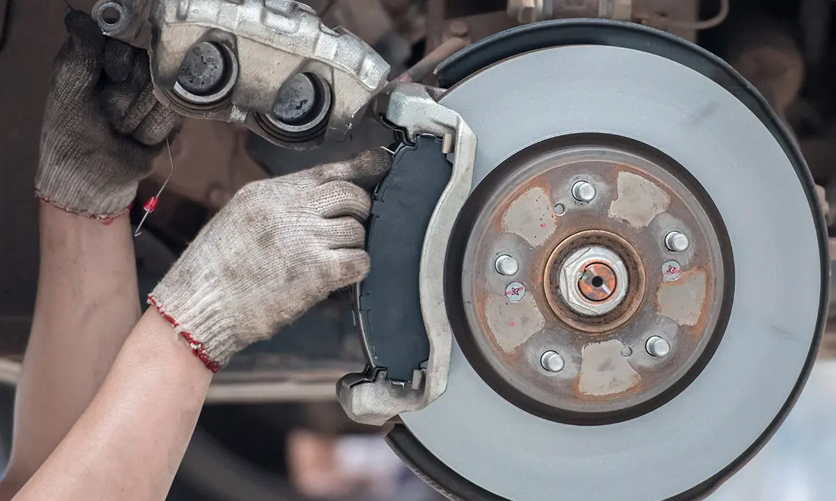 أشهر أعطال منظومة فرامل السيارة وطرق علاجها