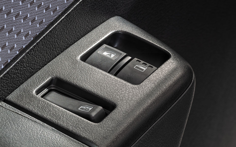 تويوتا-لايت-ايس-فان-2023-المربع-نت-10