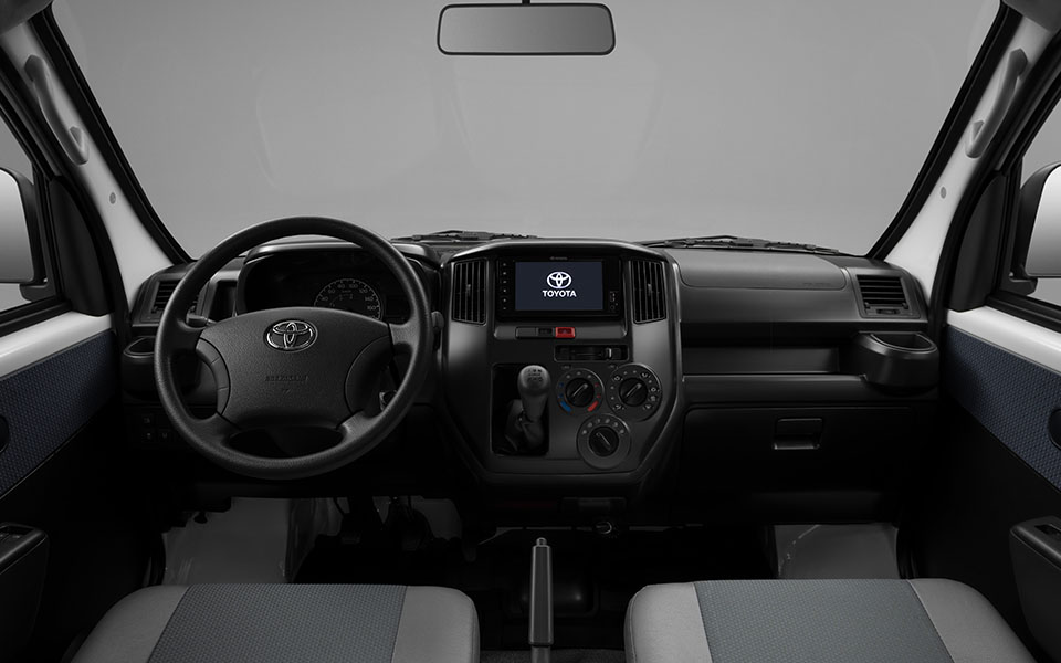 تويوتا-لايت-ايس-فان-2023-المربع-نت-4