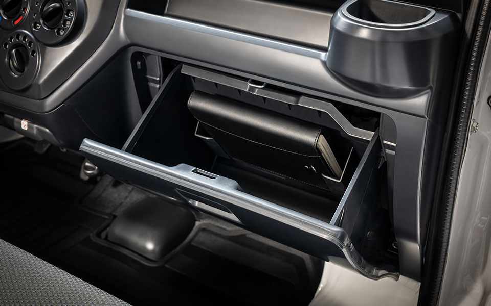 تويوتا-لايت-ايس-فان-2023-المربع-نت-5