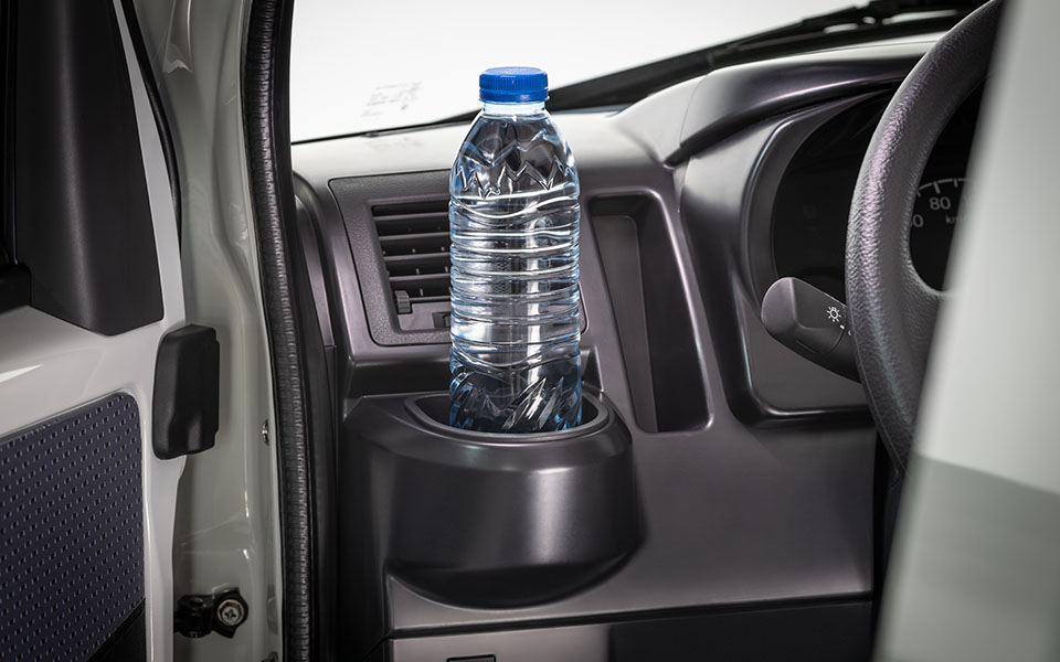 تويوتا-لايت-ايس-فان-2023-المربع-نت-6