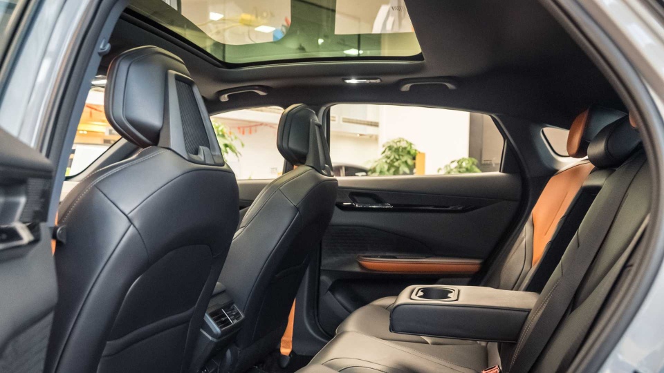 شانجان-uni-v-2023-المربع-نت-6