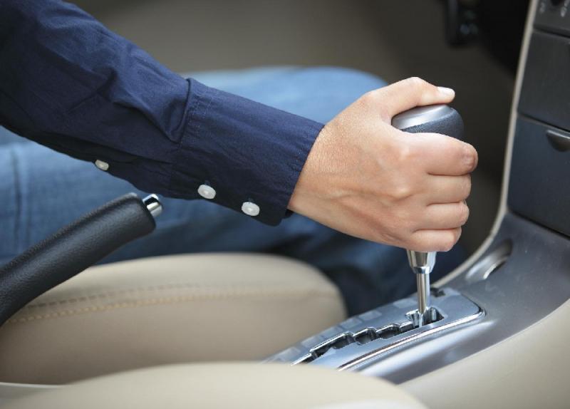 أشهر الأسباب التي تؤدي لتعرض القير الأوتوماتيكي للأعطال 1