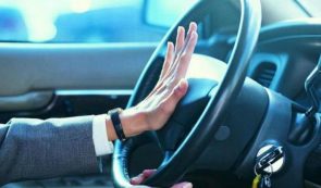 "المرور" : إساءة استعمال منبّه السيارة مخالفة..وهذه غرامتها 11