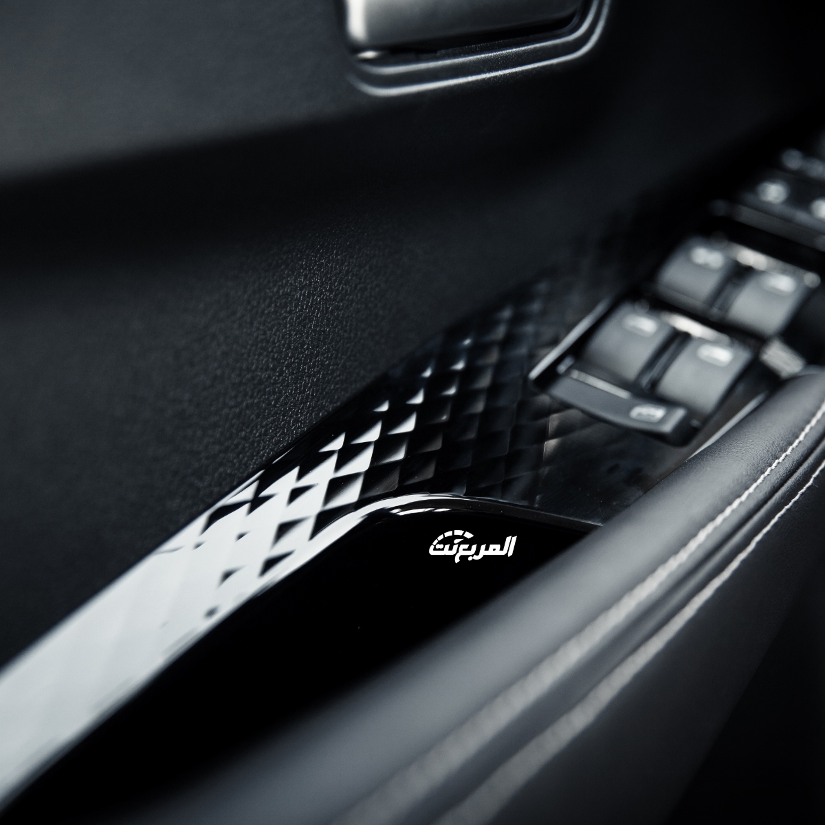 تويوتا-يارس-2023-المربع-نت-29