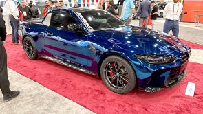بي ام دبليو M4 الجديدة تتحول إلى شاحنة بيك آب في معرض SEMA bmw-m4-pickup